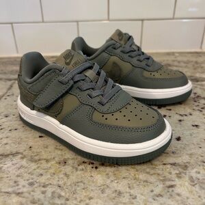 NWOT- Nike Force 1 Easy On - cute fall shoes! 👟